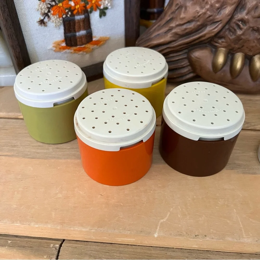 Vintage Stackable Tupperware spice shaker set of 4 multicolors